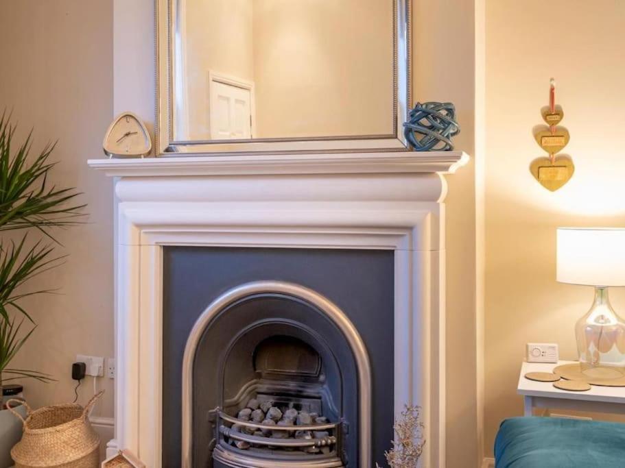 Choristers Mews: Luxury Cottage A Stones Throw From The Cathedral! Lincoln Exteriér fotografie