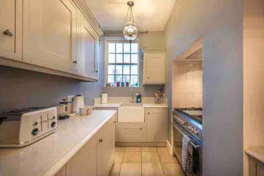 Choristers Mews: Luxury Cottage A Stones Throw From The Cathedral! Lincoln Exteriér fotografie